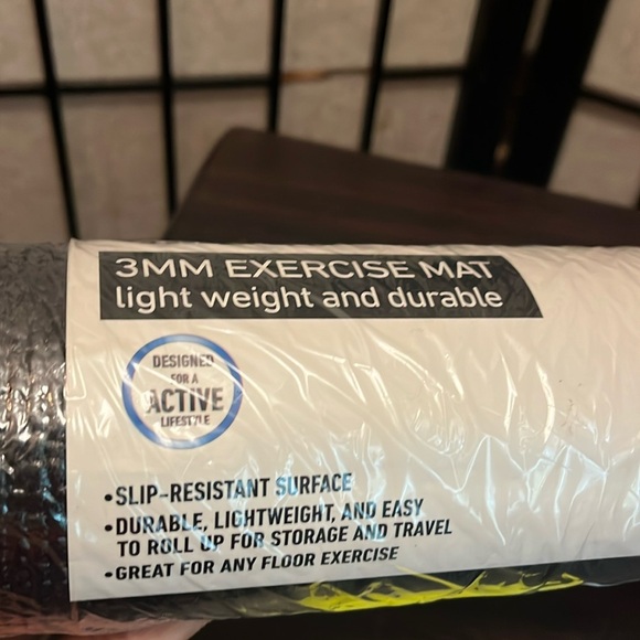 Sharper Image 24x68” Non-Slip 5MM Exercise Mat - Picture 5 of 10